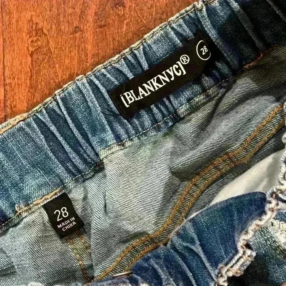 BlankNYC Jean Joggers Pants Blue - Picture 7 of 7